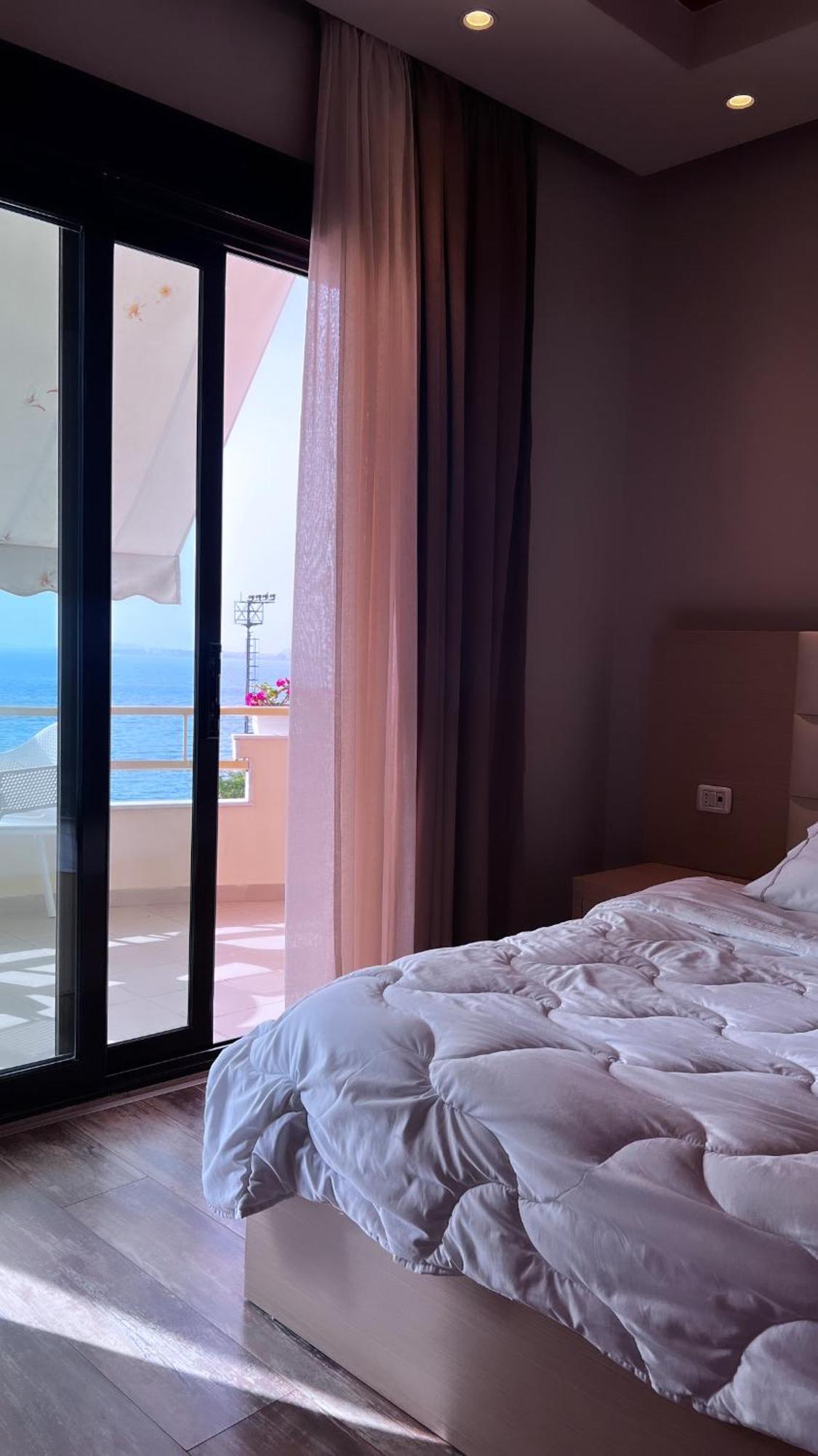 Hotel Lungomare Vlora Kültér fotó