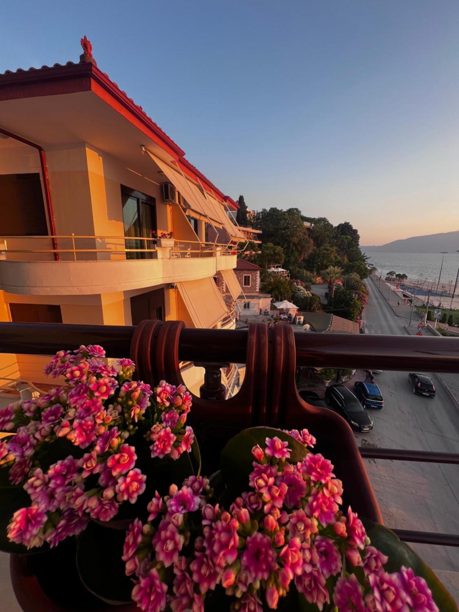 Hotel Lungomare Vlora Kültér fotó